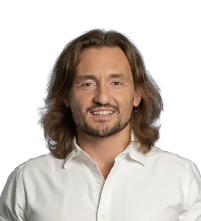 Dr. Cezar