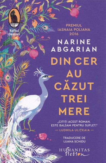 Din cer au cazut trei mere