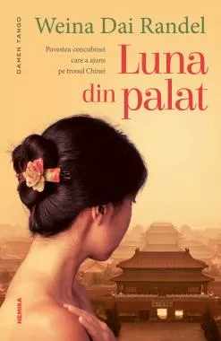 Luna din palat