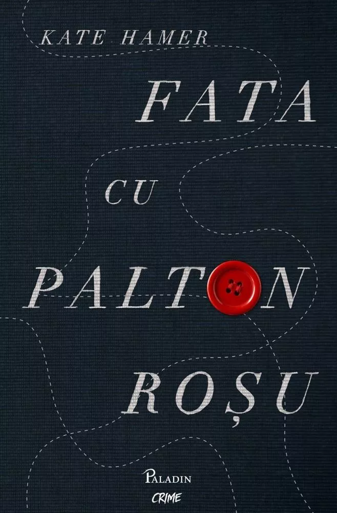 Fata cu palton rosu